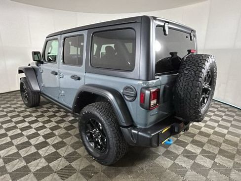 Used 2024 Jeep Wrangler Unlimited AWD/4WD image 4