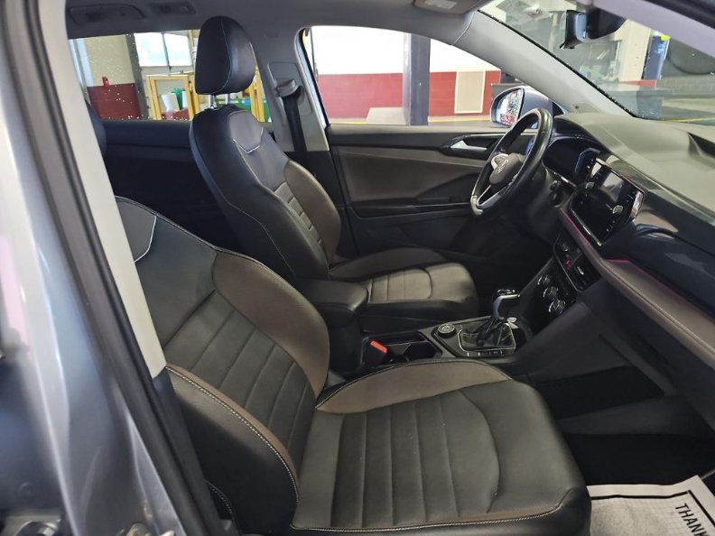 Used 2023 Volkswagen Taos SEL AWD/4WD image 15