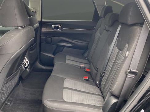 Certified 2025 Kia Sorento LX FWD image 24