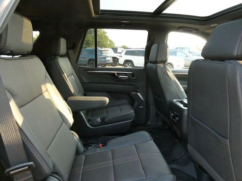 New 2026 Chevrolet Tahoe High Country AWD/4WD image 13