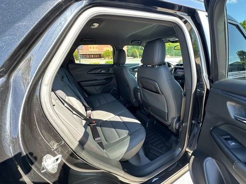 Used 2022 Chevrolet TrailBlazer RS w/ Convenience Package FWD image 17