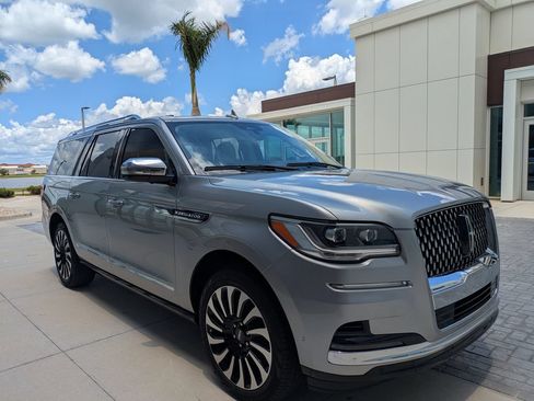 Used 2024 Lincoln Navigator L Black Label AWD/4WD image 4