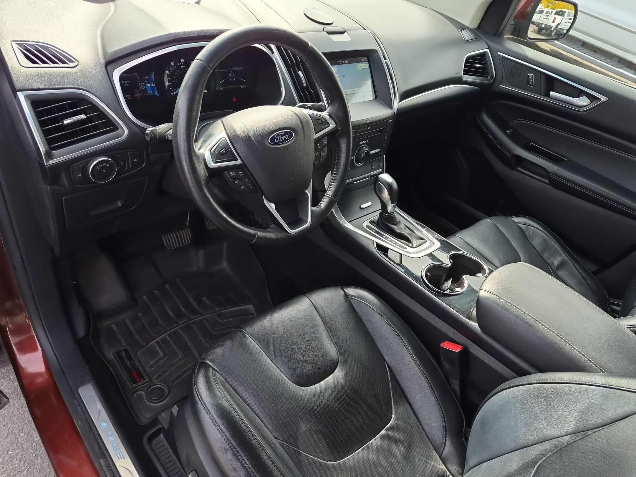 Used 2016 Ford Edge Titanium w/ Equipment Group 302A AWD/4WD image 16