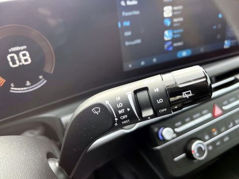 Certified 2025 Hyundai Tucson SE image 31