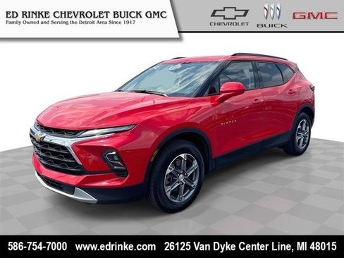 Used 2024 Chevrolet Blazer LT w/ Convenience Package FWD image 1