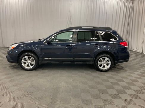 Used 2013 Subaru Outback 2.5i Limited w/ Moonroof Pkg AWD/4WD image 5