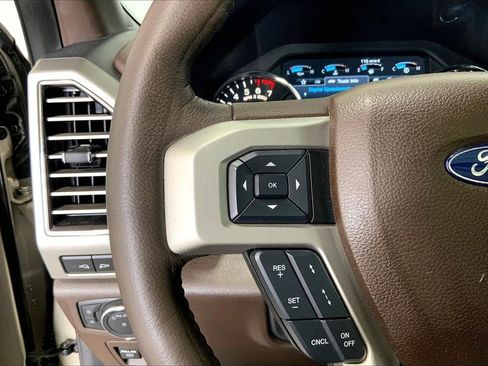 Used 2018 Ford F150 King Ranch w/ Equipment Group 601A Luxury AWD/4WD image 21