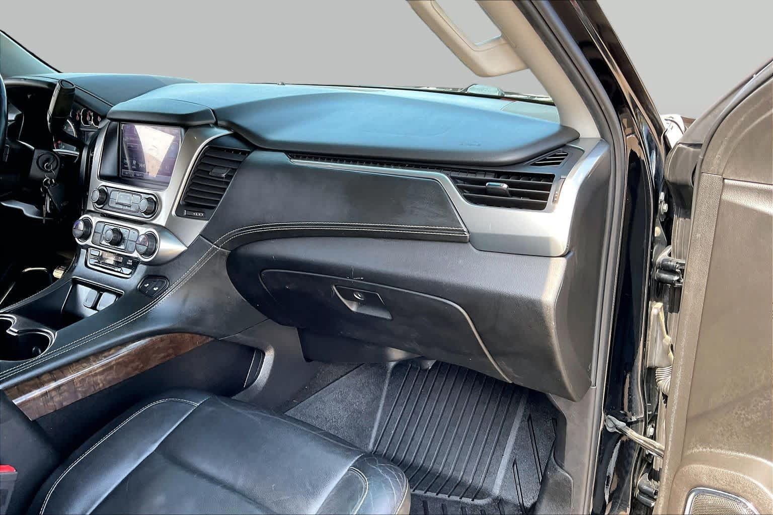 Used 2018 Chevrolet Tahoe LT AWD/4WD image 16