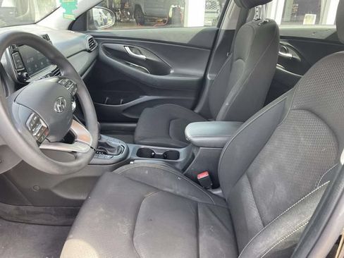 Used 2020 Hyundai Elantra GT FWD image 16