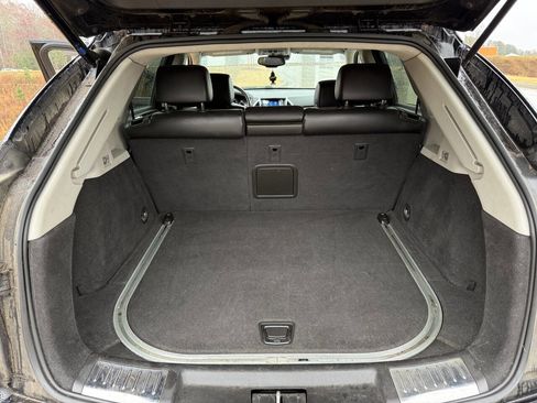 Used 2013 Cadillac SRX Luxury w/ Driver Awareness Package image 19