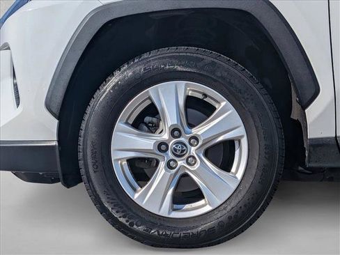 Used 2021 Toyota RAV4 XLE image 24