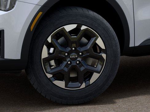 New 2026 Kia Sorento S AWD/4WD image 9