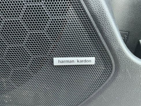 Used 2019 Subaru Outback 2.5i Limited image 17