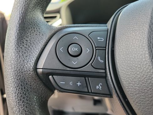 Used 2023 Toyota RAV4 LE FWD image 15