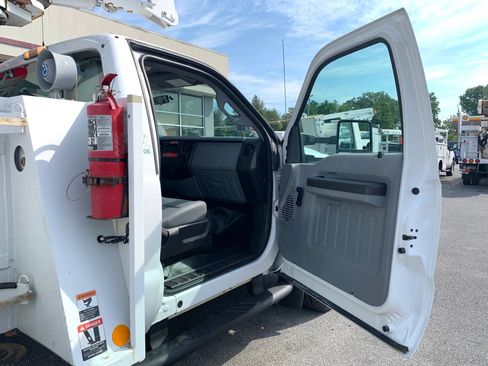Used 2012 Ford F550 4x4 Regular Cab Super Duty w/ Payload Upgrade Pkg image 22