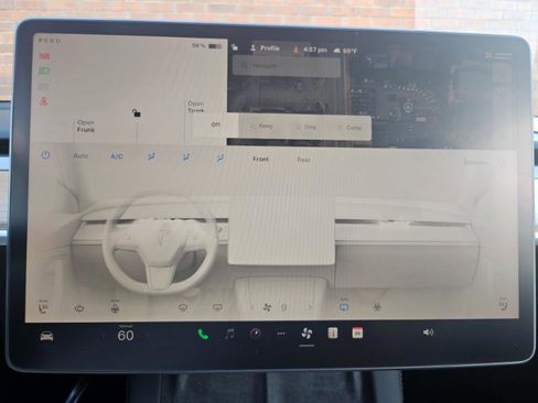 Used 2023 Tesla Model Y Long Range AWD/4WD image 46
