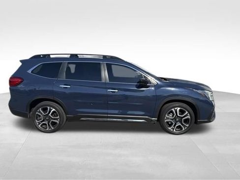 Used 2024 Subaru Ascent Touring AWD/4WD image 2