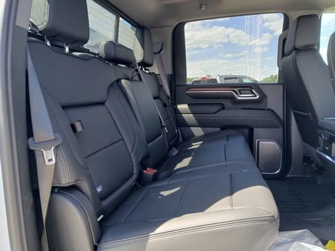 New 2026 GMC Sierra 3500 Denali w/ Denali Reserve Package AWD/4WD image 18