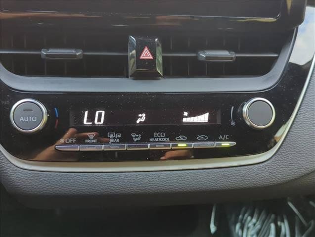 Certified 2026 Toyota Corolla SE FWD image 23