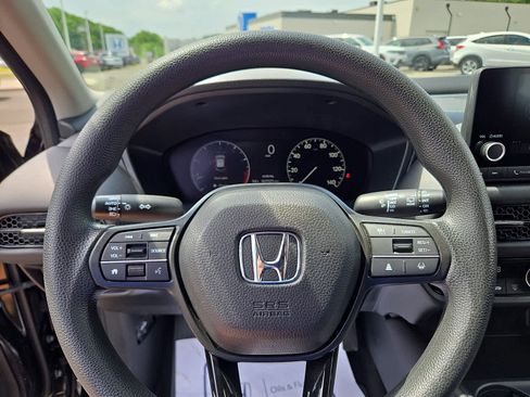 Certified 2025 Honda HR-V LX image 19