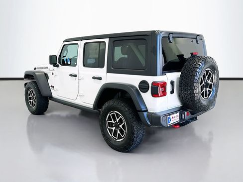Used 2024 Jeep Wrangler Unlimited Rubicon w/ Technology Group AWD/4WD image 5