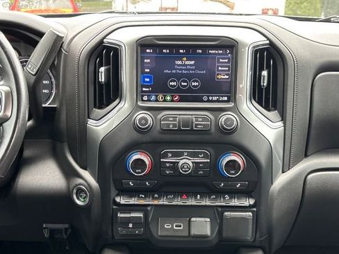 Used 2020 Chevrolet Silverado 1500 LT Trail Boss AWD/4WD image 12