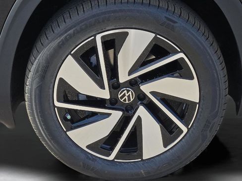 New 2026 Volkswagen Atlas SEL image 8