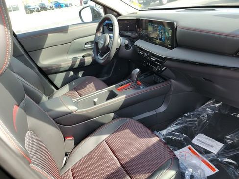 New 2025 Nissan Kicks SR w/ SR Premium Package AWD/4WD image 21