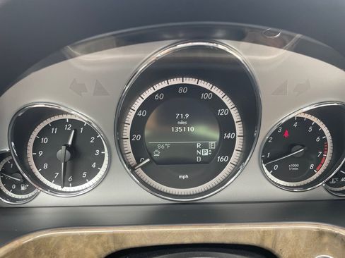 Used 2011 Mercedes-Benz E 350 Sedan image 12