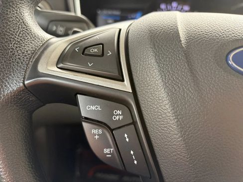 Used 2019 Ford Fusion SE FWD image 28