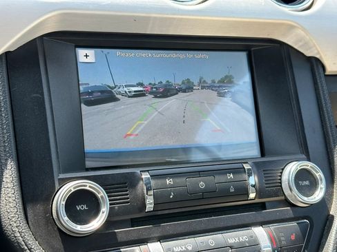 Used 2017 Ford Mustang Premium RWD image 36