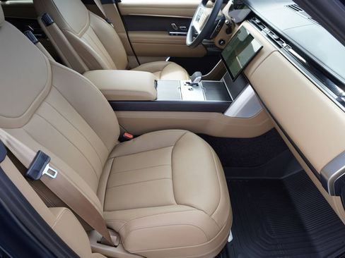 New 2026 Land Rover Range Rover SE AWD/4WD image 23