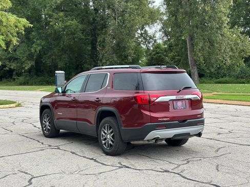 Used 2017 GMC Acadia SLT AWD/4WD image 3