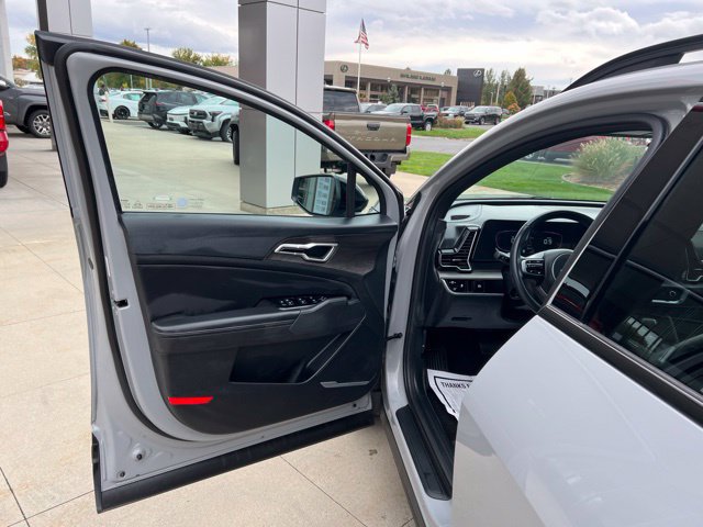 Used 2024 Kia Sportage X-Line w/ X-Line Premium Package AWD/4WD image 27