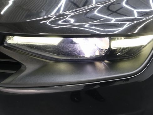 Used 2020 Chevrolet Camaro LT image 25