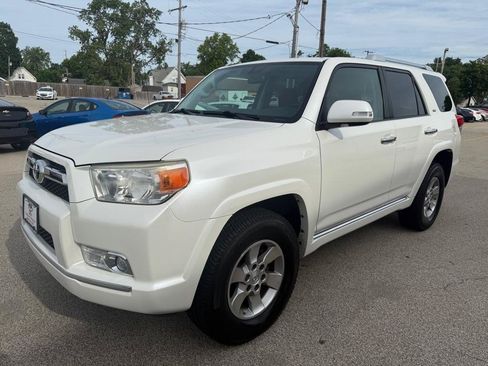 Used 2010 Toyota 4Runner SR5 AWD/4WD image 5