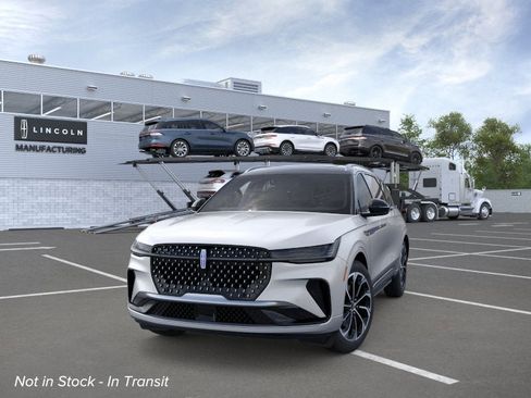 New 2026 Lincoln Nautilus Reserve AWD/4WD image 2