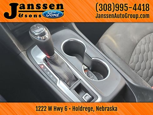 Used 2020 Chevrolet Equinox LT image 30