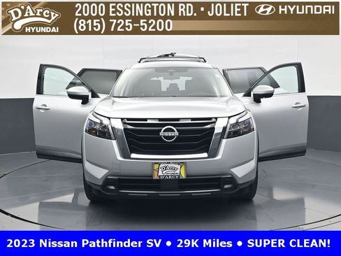 Used 2023 Nissan Pathfinder SV image 32