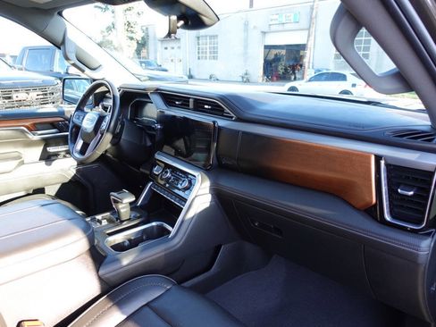 Used 2023 GMC Sierra 1500 Denali w/ Denali Reserve Package image 39