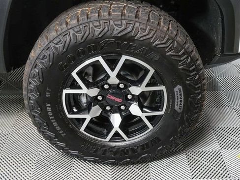 New 2025 GMC Canyon AT4 w/ AT4X Package image 36