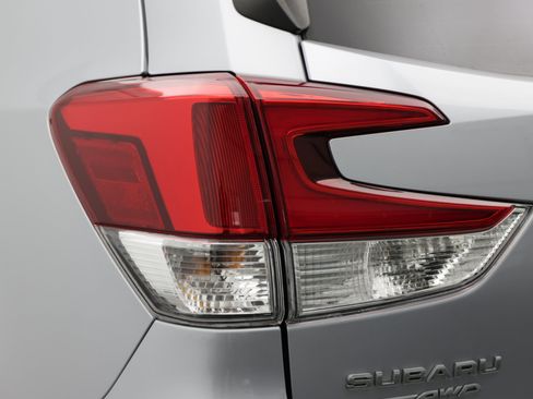 Used 2023 Subaru Forester Premium AWD/4WD image 12