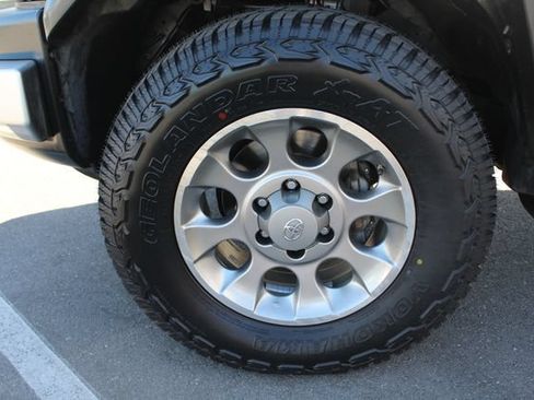 Used 2011 Toyota FJ Cruiser 4WD w/ Upgrade Pkg image 8