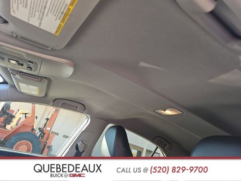 Used 2022 Toyota Camry SE image 13