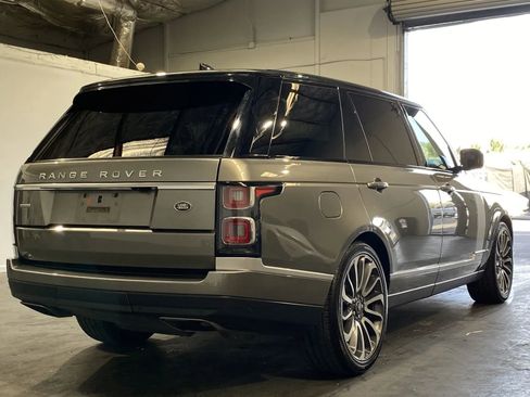 Used 2018 Land Rover Range Rover Long Wheelbase Supercharged image 4