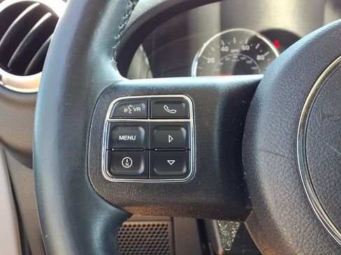 Used 2015 Jeep Wrangler Unlimited Sahara w/ Dual Top Group AWD/4WD image 15