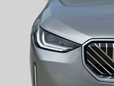 Certified 2025 BMW X3 xDrive30i w/ Premium Package AWD/4WD image 7