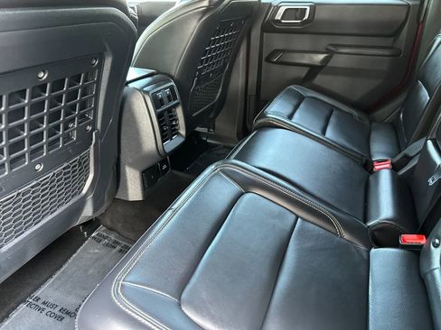 Certified 2025 Ford Bronco Badlands AWD/4WD image 11
