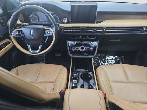 Used 2020 Lincoln Corsair Reserve image 10