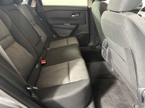 Used 2025 Nissan Rogue SV FWD image 19